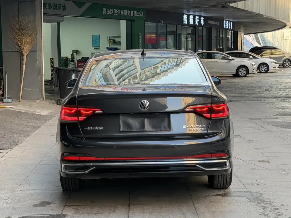 Volkswagen Sagitar Sagitar 2023 200TSI DSG Beyond Edition 2023 — thumbnail 2