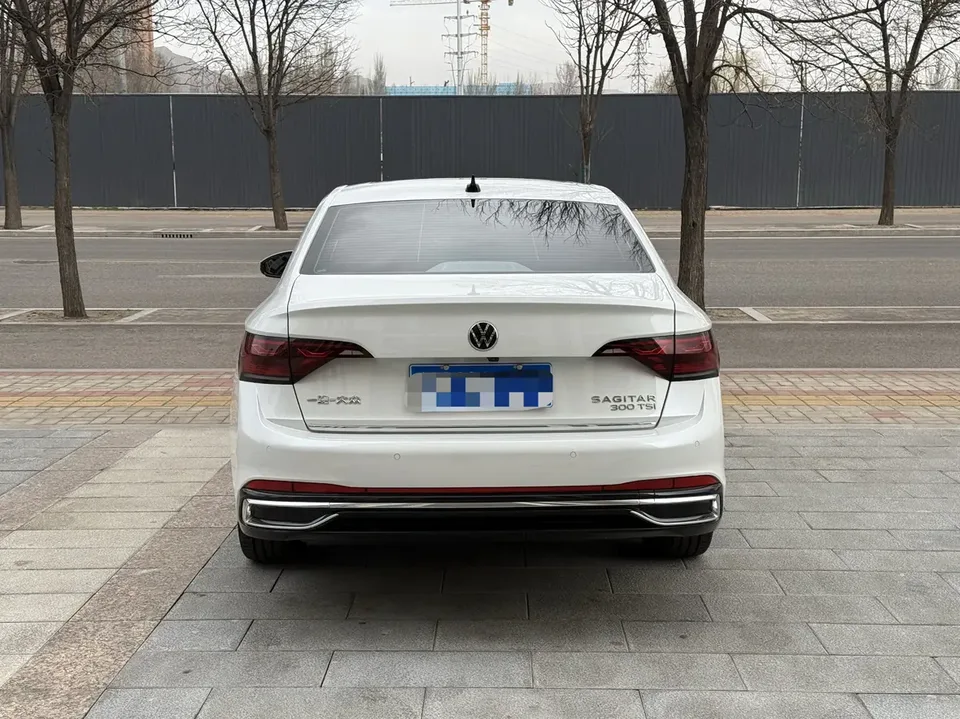 Volkswagen Sagitar 2023 Sagitar 300TSI DSG Excellence Edition 2022 — миниатюра 2