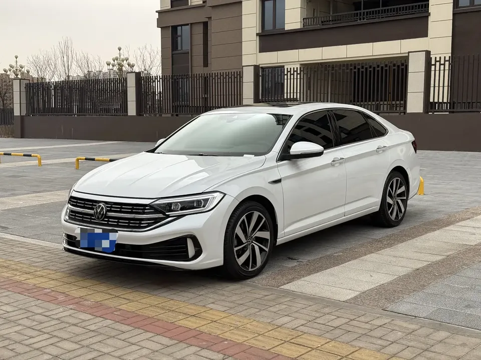 Volkswagen Sagitar 2022