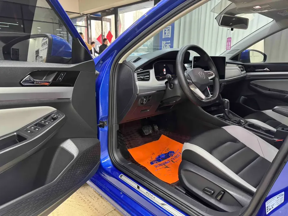 Volkswagen Bora Bora 2023 280TSI DSG Premium Edition 2022 — миниатюра 5