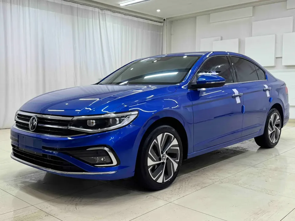 Volkswagen Bora Bora 2023 280TSI DSG Premium Edition 2022 — фото 1, купить с доставкой в Москву