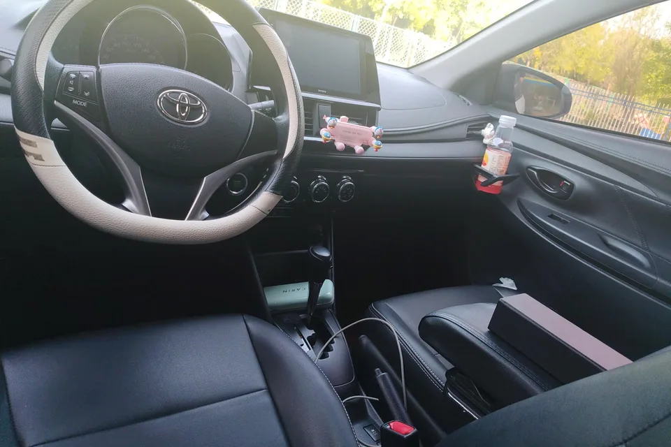 Toyota Vios FS 1.5L CVT 20th Anniversary Edition 2023 — миниатюра 5
