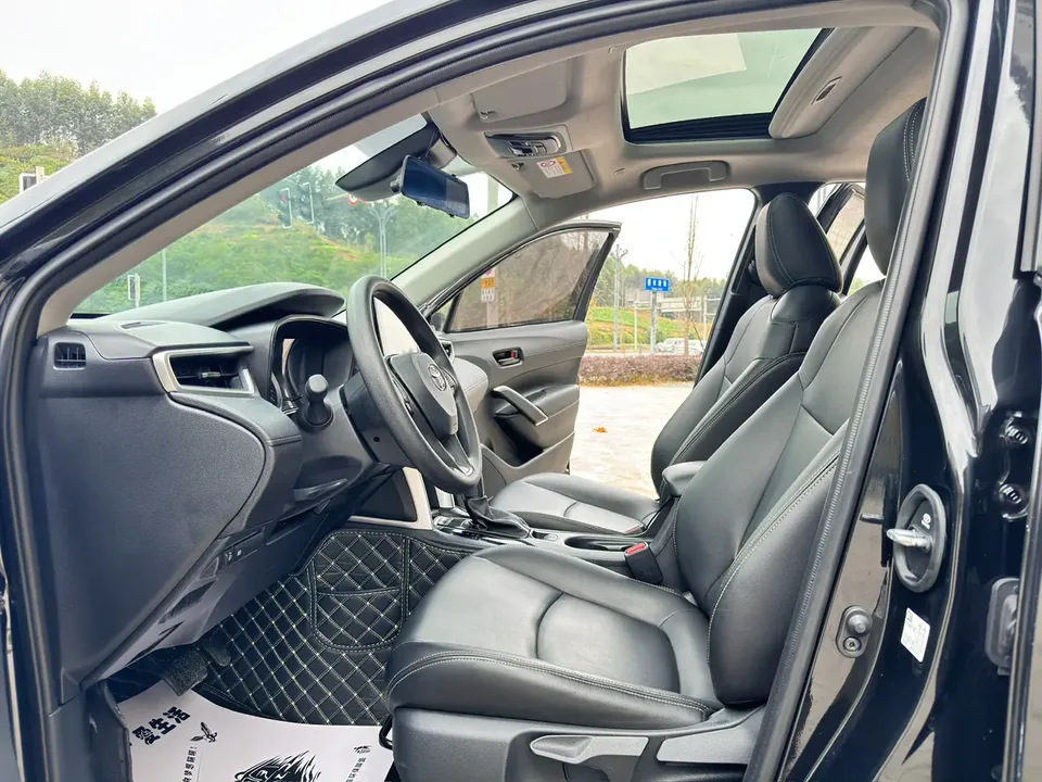 Toyota CorollaCross 2.0L Elite Edition 2022 — миниатюра 3