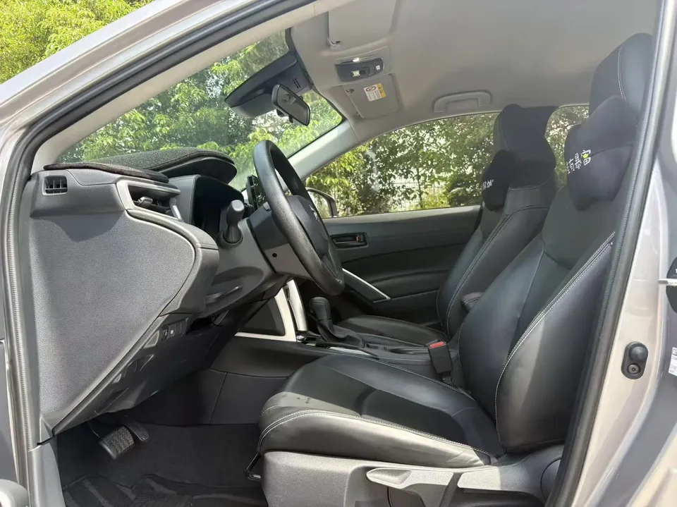 Toyota CorollaCross 2.0L CVT Pioneer Edition 2025 — миниатюра 3