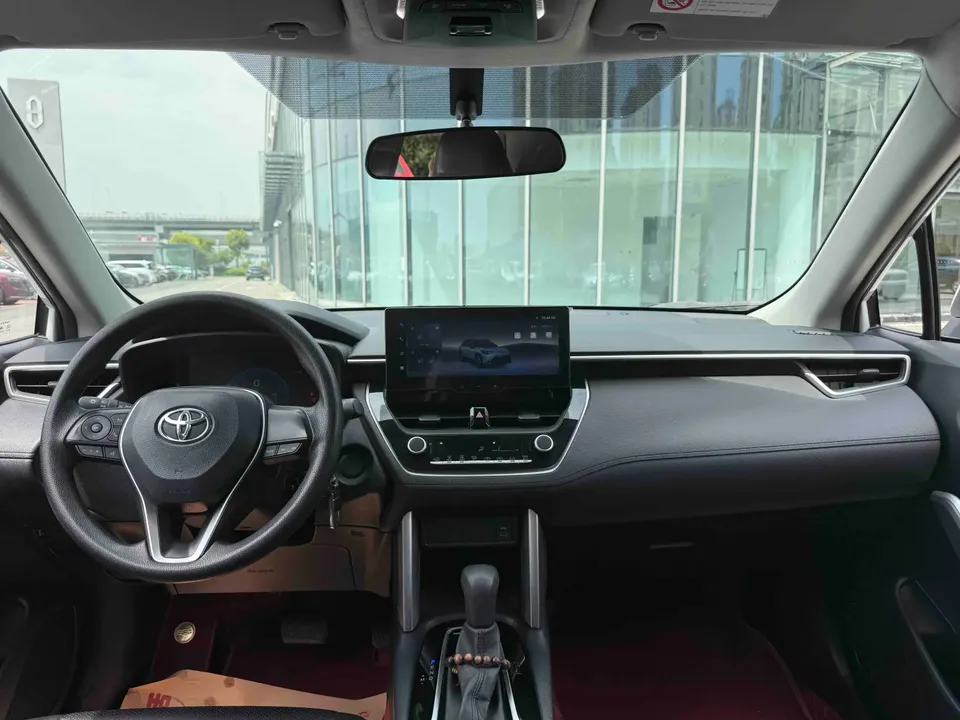 Toyota Frontlander 2.0L CVT Elite Edition 2023 — миниатюра 3