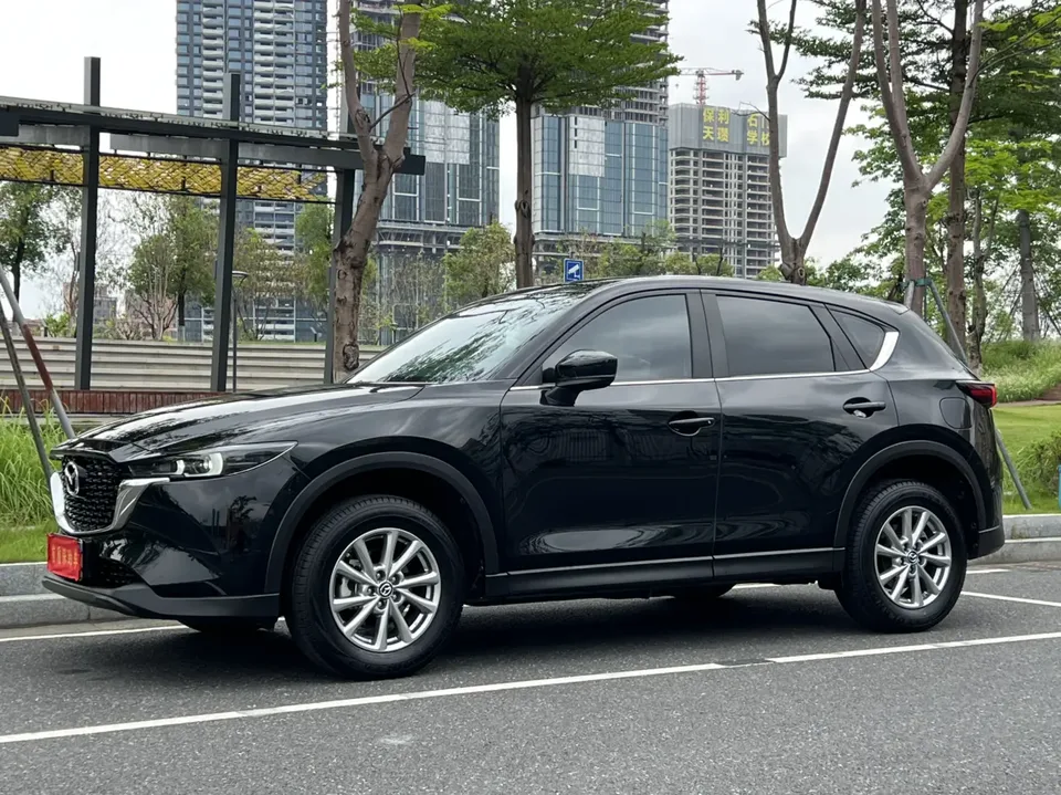 Mazda CX-5 CX-5 2024 Mazda CX-5 2024 2.0L automatic two-wheel drive comfort model 2024 — photo 1, buy with delivery to Moscow