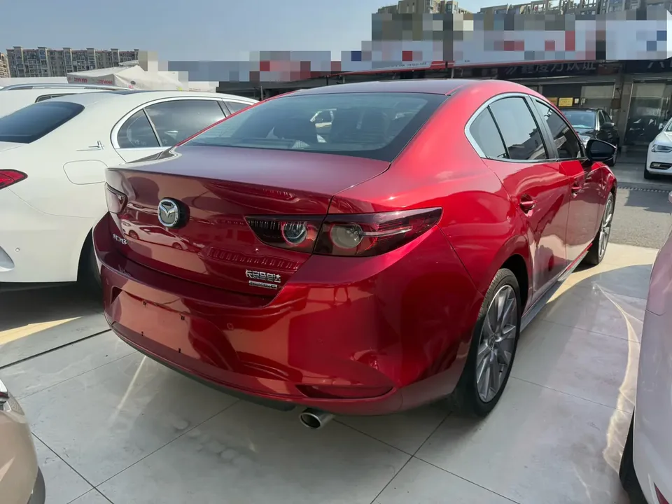 Mazda Axela Mazda3 Angkesela 2021 2.0L Automatic Premium Edition 2022 — thumbnail 2