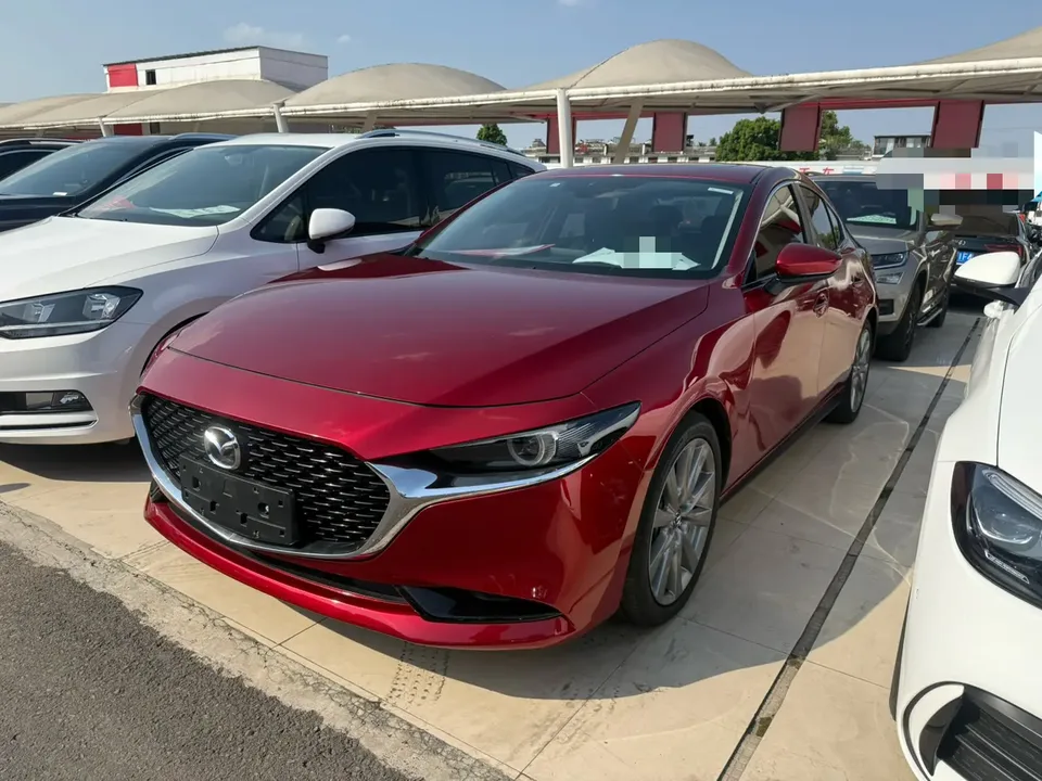Mazda Axela Mazda3 Angkesela 2021 2.0L Automatic Premium Edition 2022 — photo 1, buy with delivery to Moscow