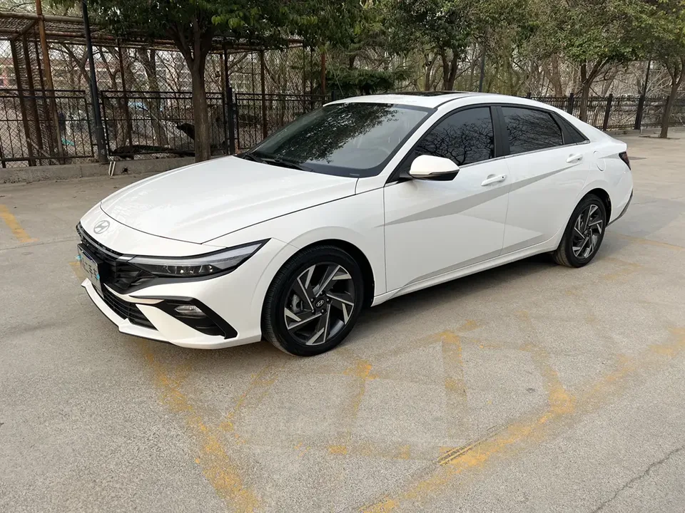 Hyundai Elantra Elantra 2023 1.5L CVT GLX Elite Edition 2024 — photo 1, buy with delivery to Moscow