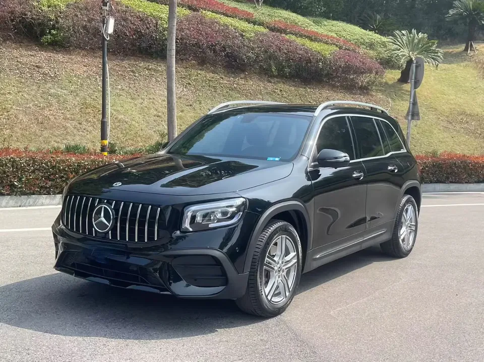 Mercedes-Benz GLB-Class 2023