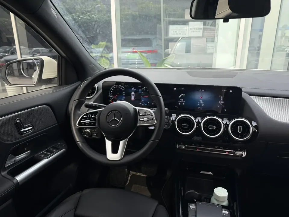 Mercedes-Benz GLA facelift GLA 200 2024 — миниатюра 5