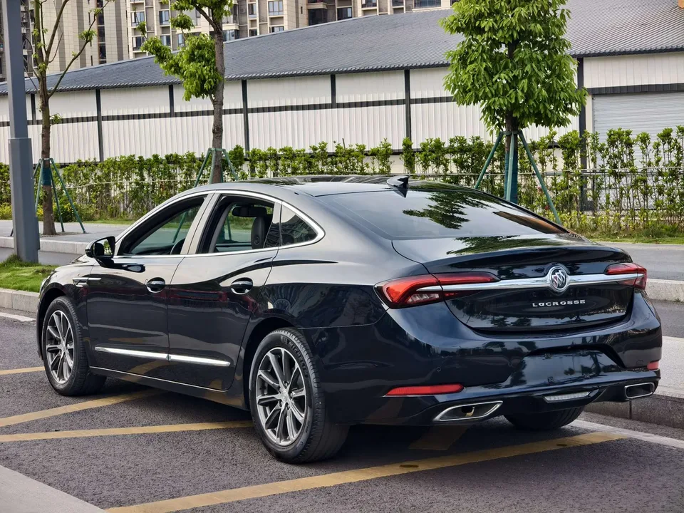 Buick LaCrosse LaCrosse 2021 652T Luxury 2022 — миниатюра 2
