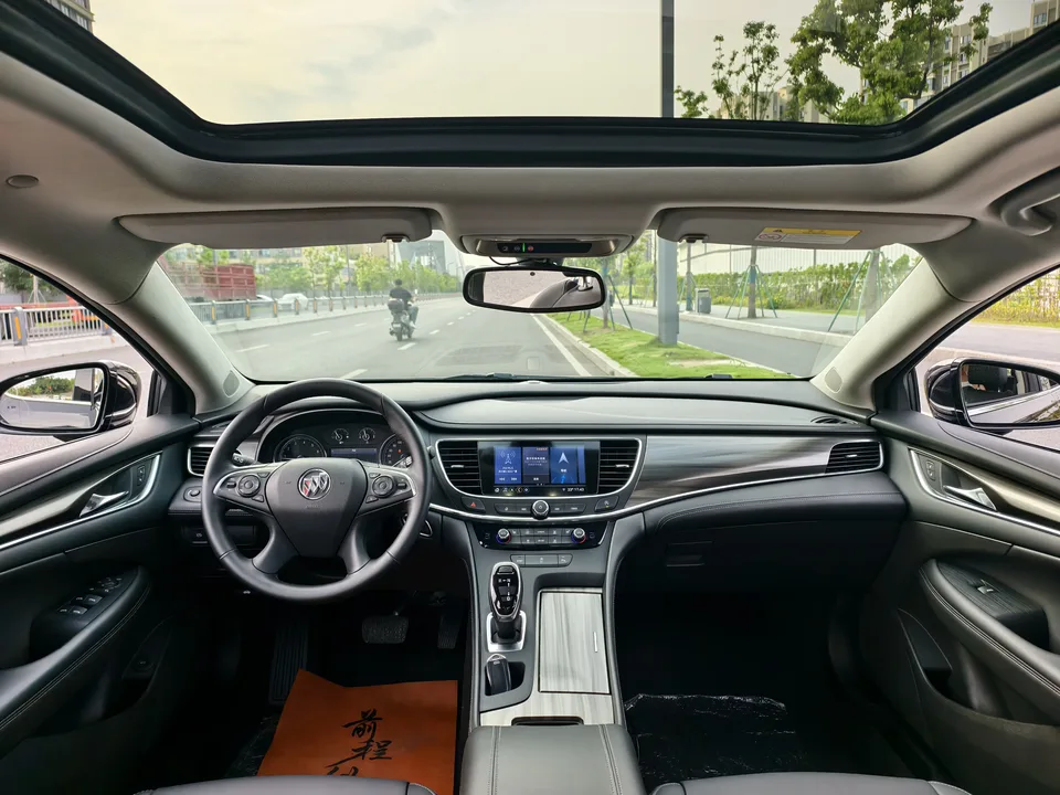 Buick LaCrosse LaCrosse 2021 652T Luxury 2022 — миниатюра 4