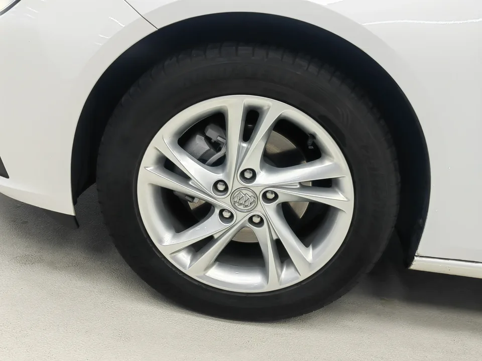 Buick Majesty 552T Smart Edition 2022 — миниатюра 2
