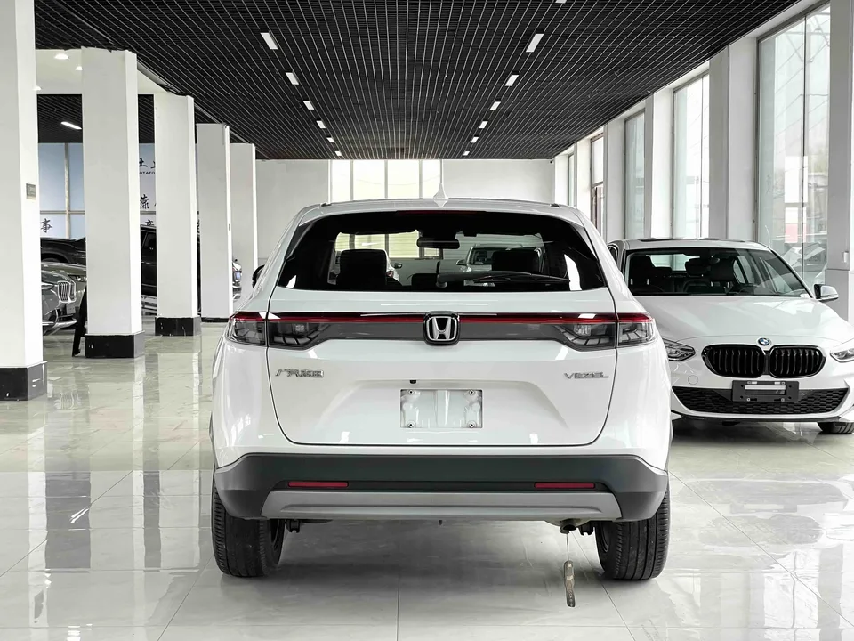 Honda VEZEL 1.5L CVT technology version 2024 — миниатюра 2