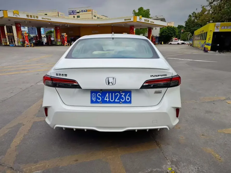Honda Inspire Insignia 2025 260TURBO Elite Edition 2026 — миниатюра 2