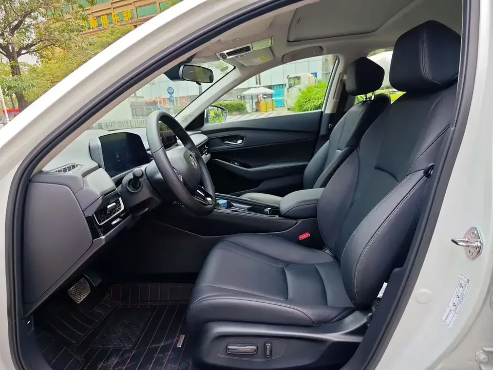 Honda Inspire Insignia 2025 260TURBO Elite Edition 2026 — миниатюра 5