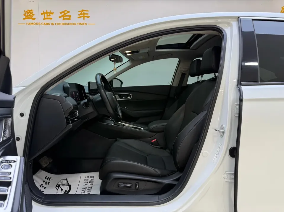 Honda Inspire Insignia 260TURBO Elegant Edition 2024 — миниатюра 4