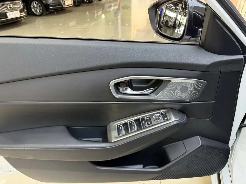 Honda Inspire Insignia 260TURBO Elegant Edition 2024 — миниатюра 5