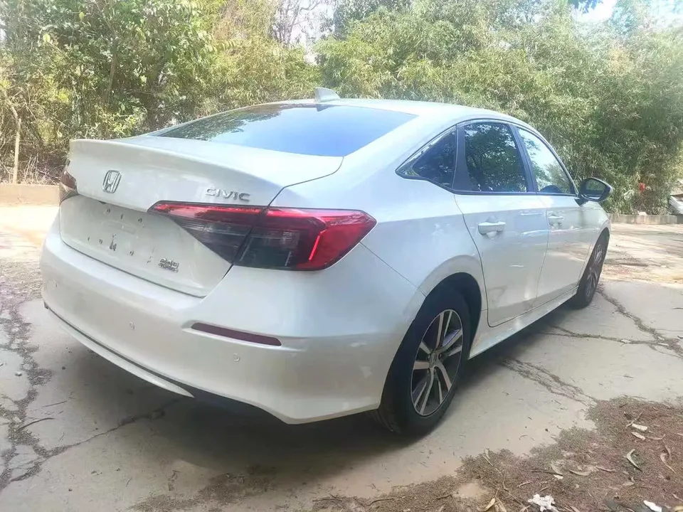 Honda CIVIC Civic 240TURBO CVT Power Edition 2023 — миниатюра 2