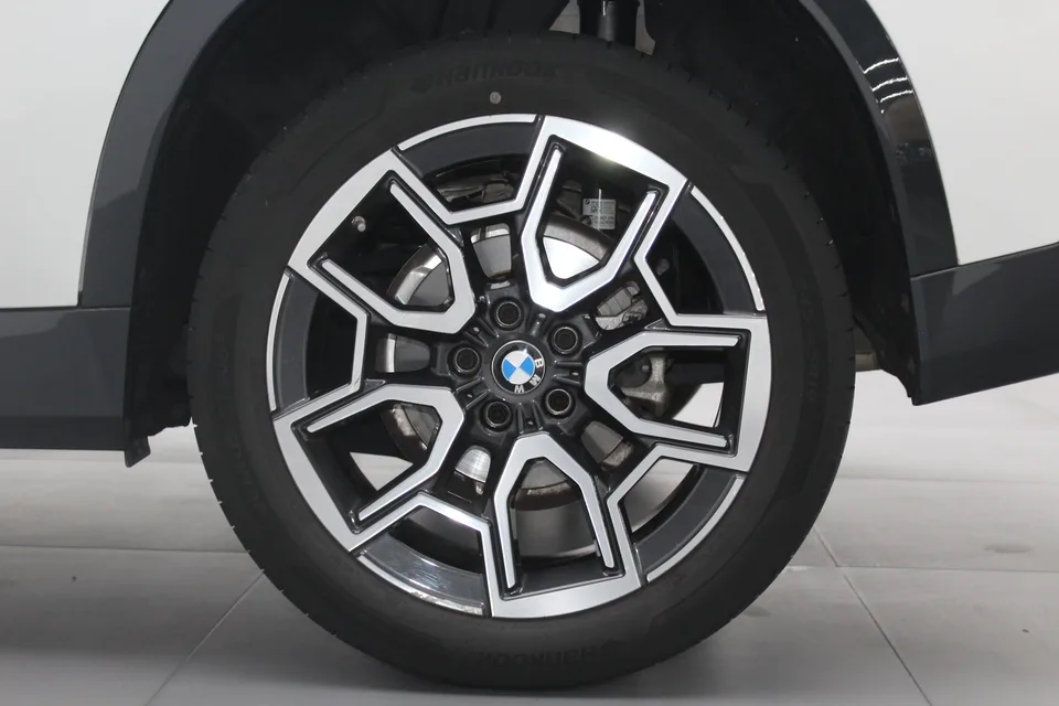 BMW X1 BMW X1 2023 sDrive25Li X Design Package 2024 — photo 1, buy with delivery to Moscow