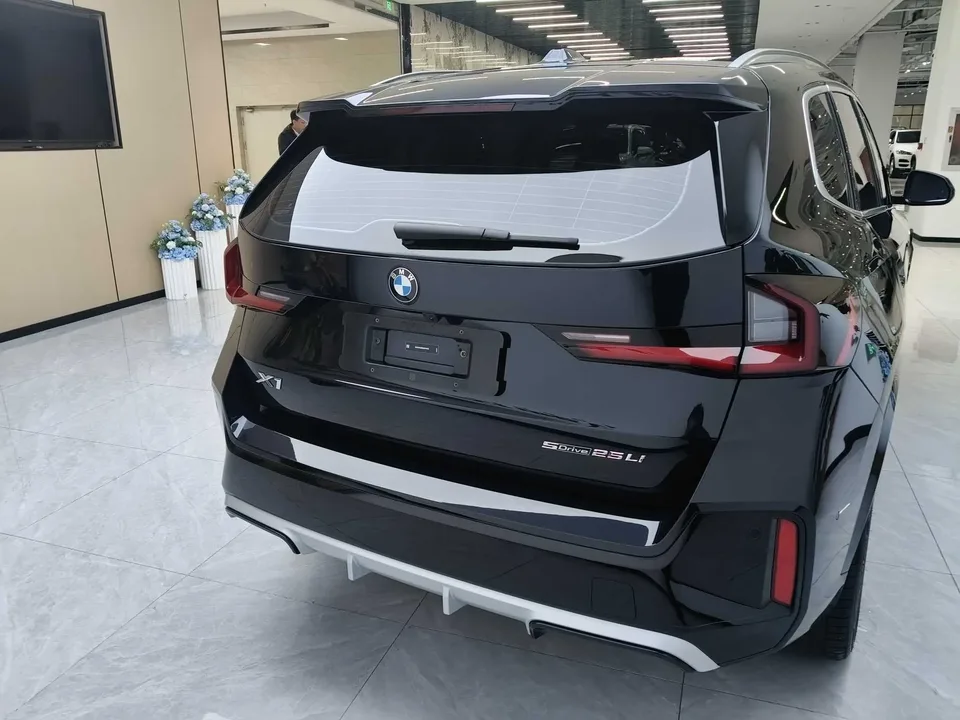BMW X1 BMW X1 2025 sDrive25Li M Sport Package 2024 — миниатюра 2