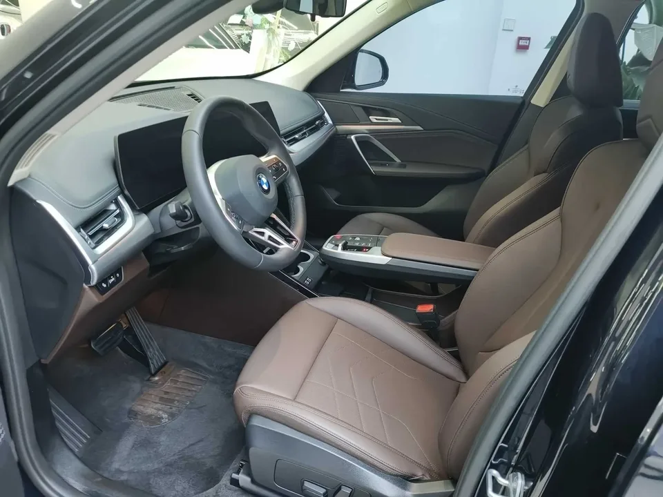 BMW X1 BMW X1 2025 sDrive25Li M Sport Package 2024 — миниатюра 5