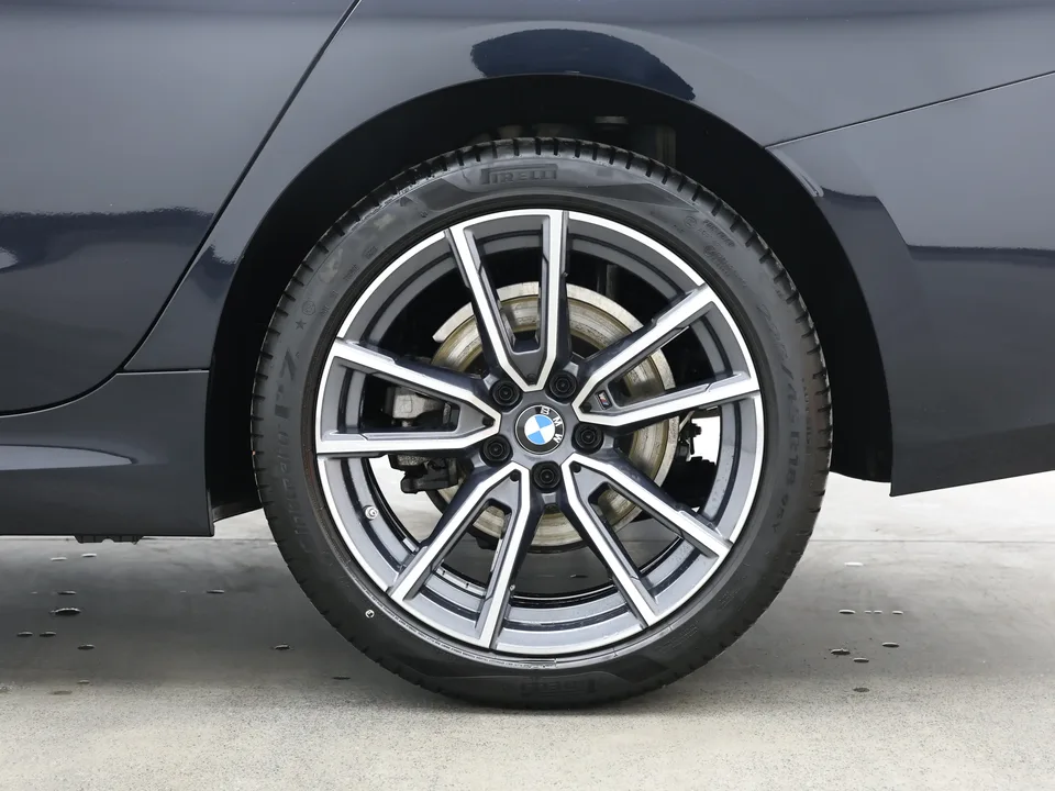 BMW 3 Series BMW 3 Series 2023 325Li xDrive M Sport Package 2023 — thumbnail 2