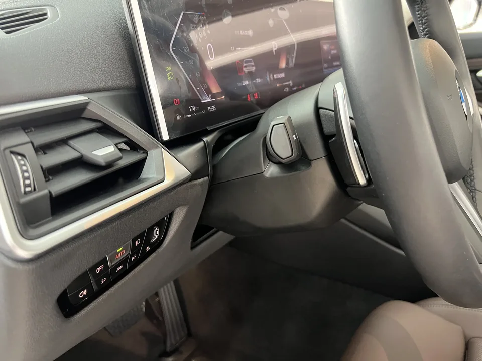 BMW 3 Series BMW 3 Series 2023 320Li M Sport Package 2024 — миниатюра 5