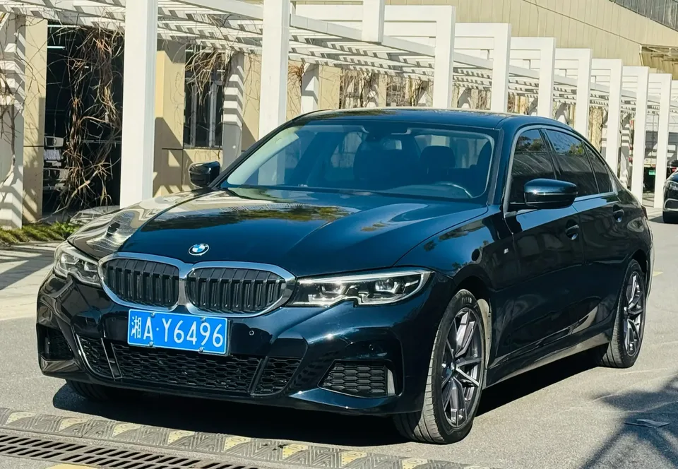 BMW 3 Series 2022