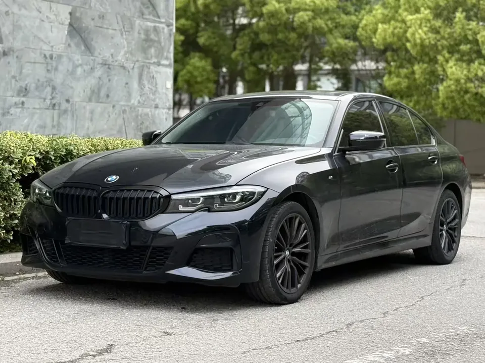 BMW 3 Series 2022
