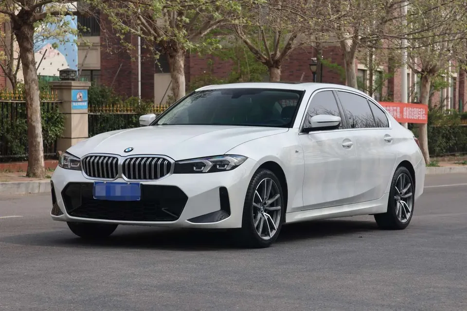 BMW 3 Series 2023