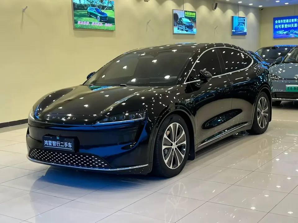 Luxeed Zhijie R7 2025