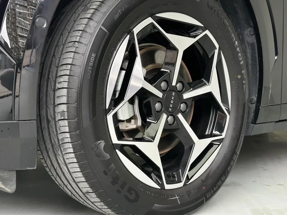 Zeekr X ZEEKR X 2025 Five-seat rear-wheel drive sports version 2024 — thumbnail 4
