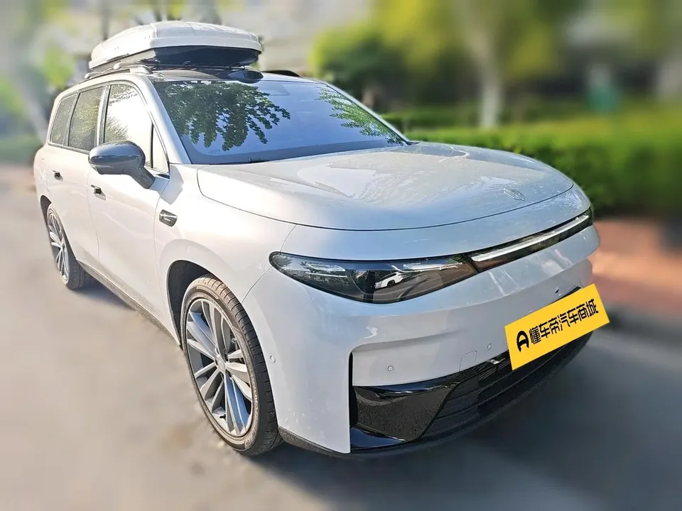 Leapmotor C16 Leapmotor C16 2026 Extended Range 280 LiDAR Premium Edition 5-seater 2025 — миниатюра 3