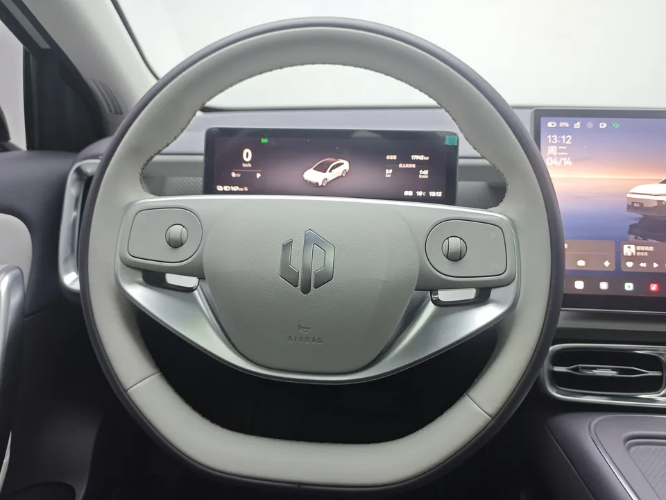 Leapmotor Leap running B01 650 Enjoy Edition 2025 — миниатюра 4
