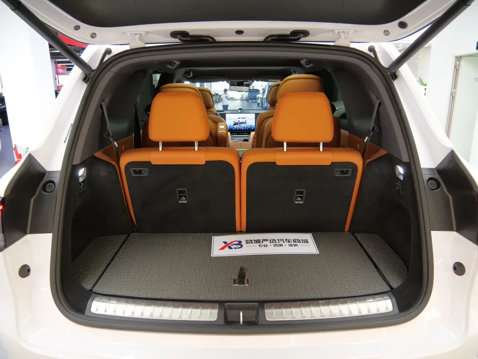 AITO QJM8 QJM8 2025 Extended Range Max+ Six-seat Edition 2025 — thumbnail 5