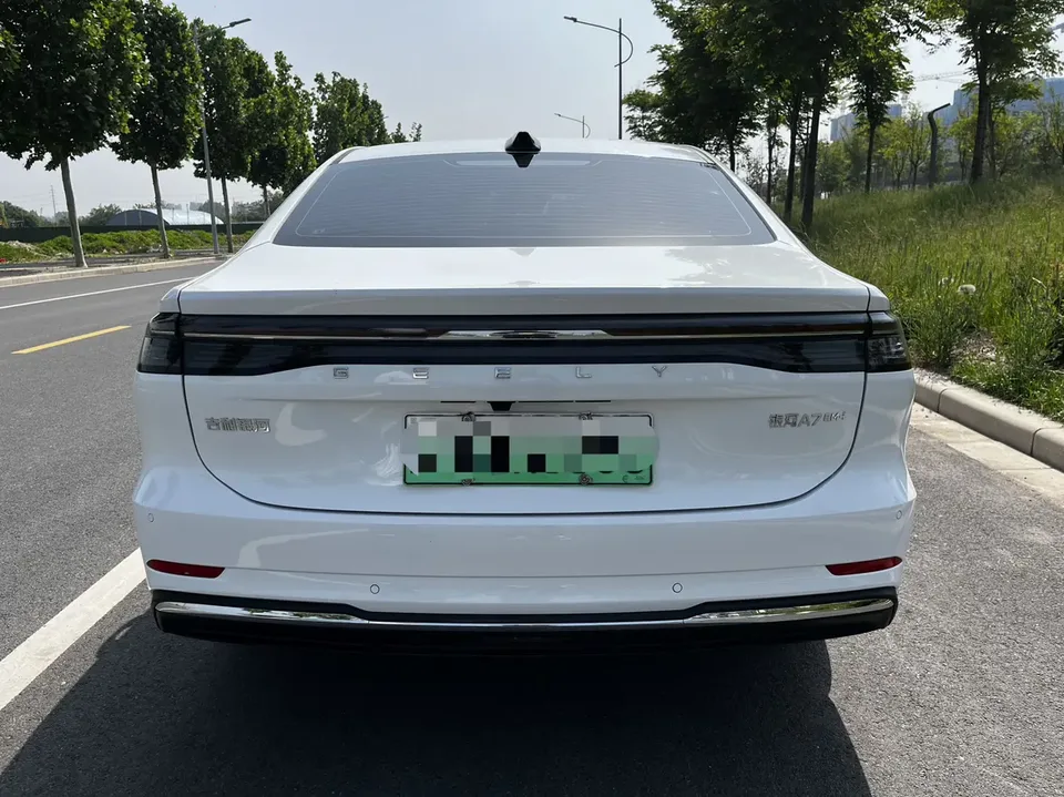 Geely Galaxy A7 EM 70km Launch Edition 2025 — миниатюра 2