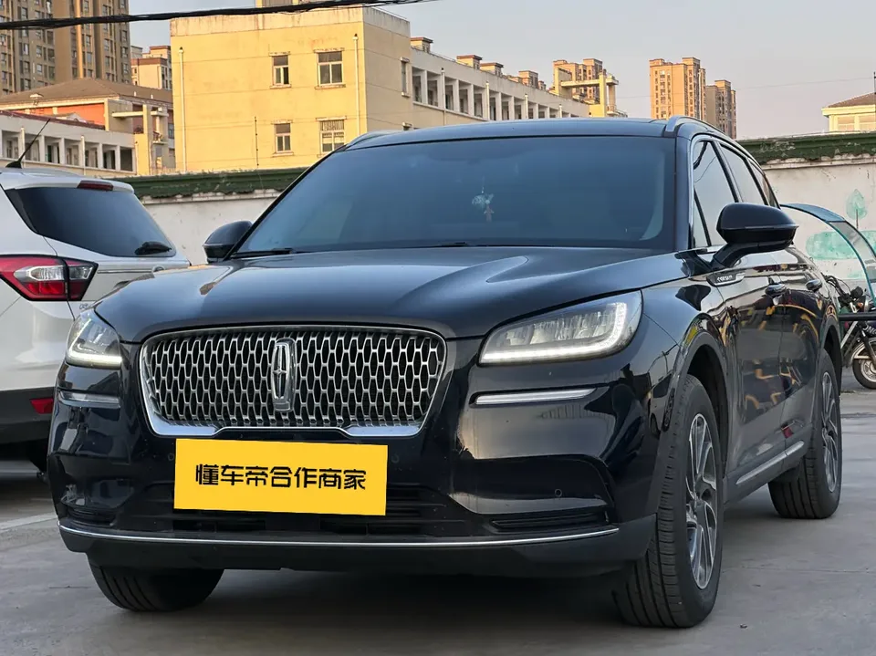 Lincoln Adventurer 2023