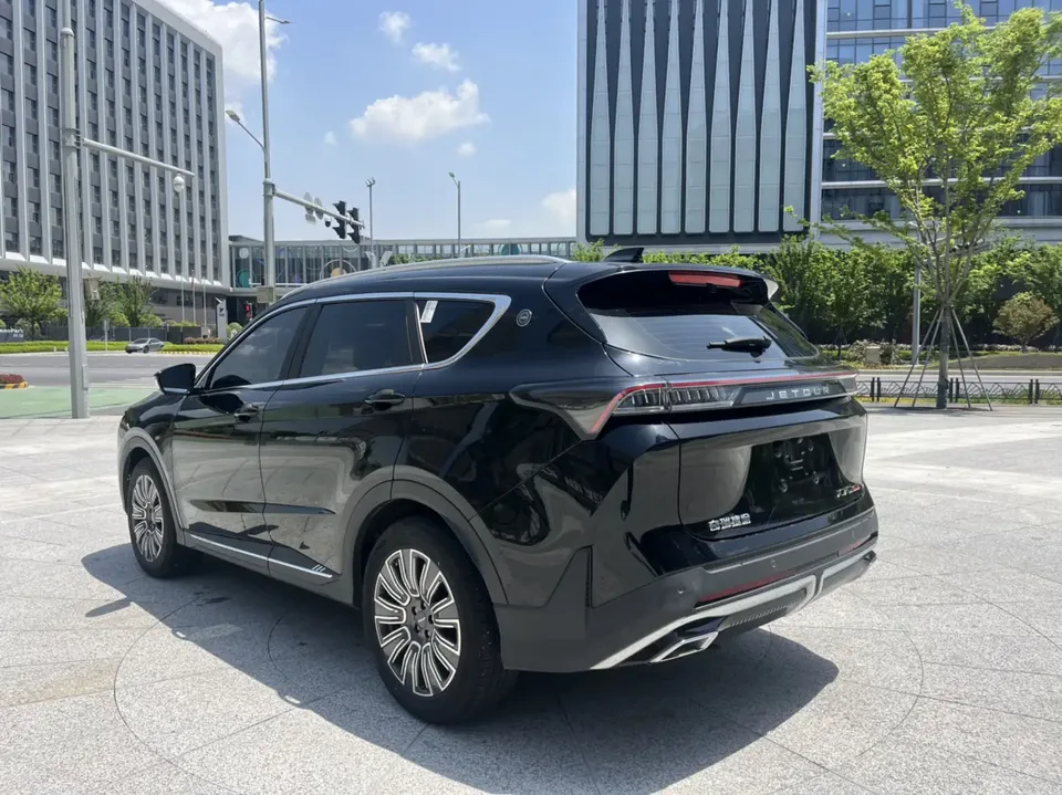 Jetour Jietu X70 PLUS Champion Edition 1.5T DCT Champion PRO 5 Seaters 2024 — миниатюра 2