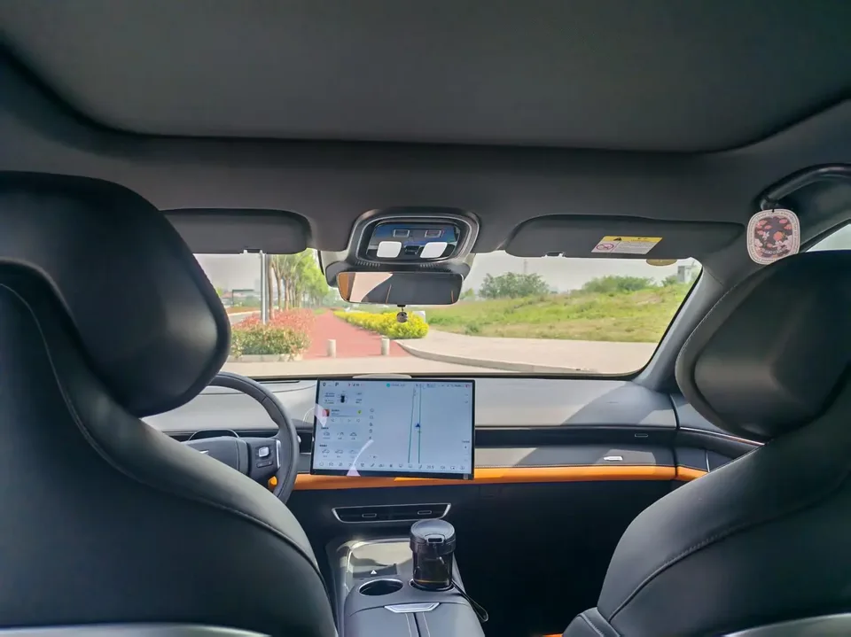 Deepal dark blue S07 215Max Deep Blue Intelligent Driving AD PRO Edition 2025 — миниатюра 4