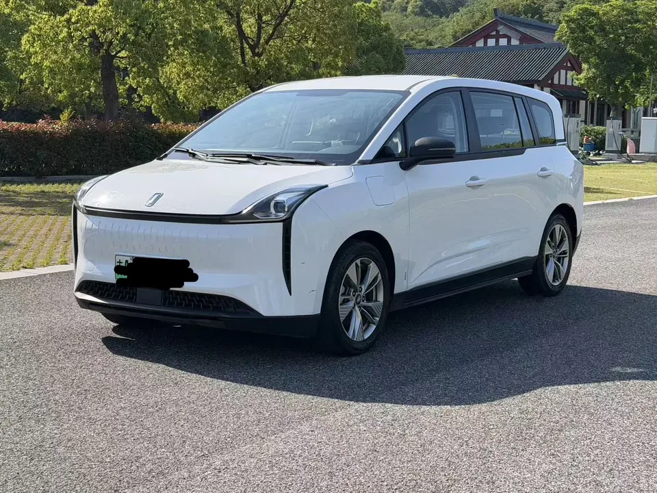 FAW Bestune NAT Pentium NAT 2022 Comfort Travel Edition 100kW 425km 2024 — photo 1, buy with delivery to Moscow