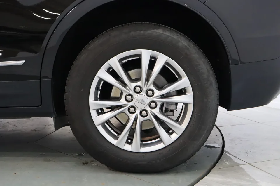 Cadillac XT5 Cadillac XT5 2024 2.0T 2WD Fashion Edition 2024 — photo 1, buy with delivery to Moscow