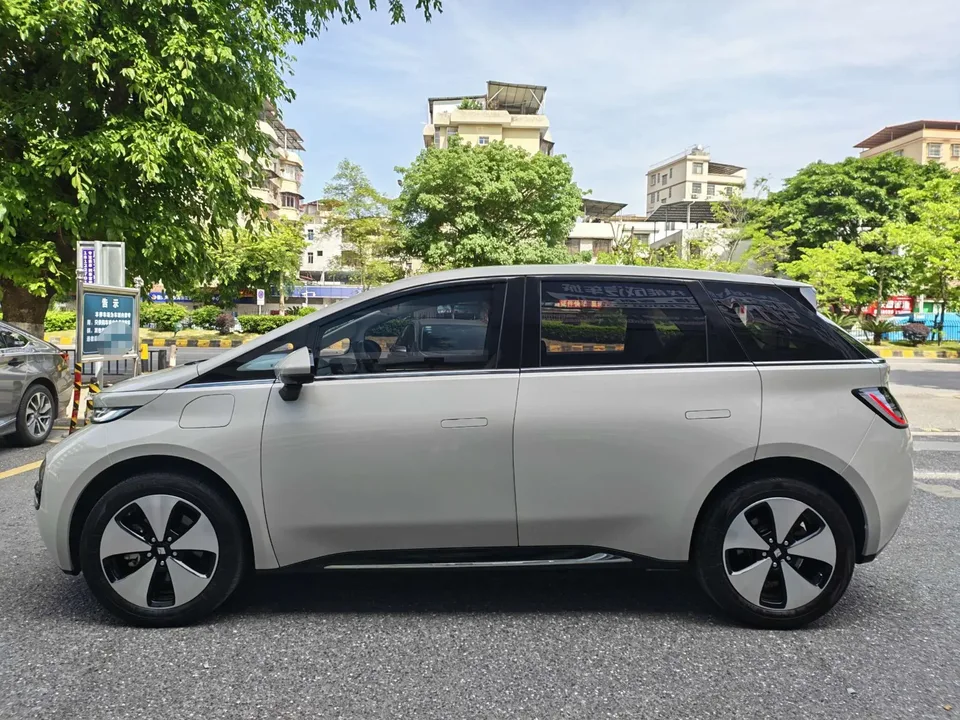 Baojun clouds clouds 2023 460 Pro 2024 — thumbnail 4