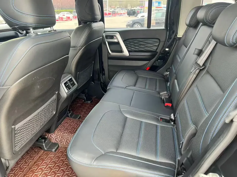 BAIC Beijing Off-road BJ40 Beijing Off-road BJ40 2023 2.0T Automatic 4WD City Hunter Edition Knight Edition 2022 — миниатюра 3