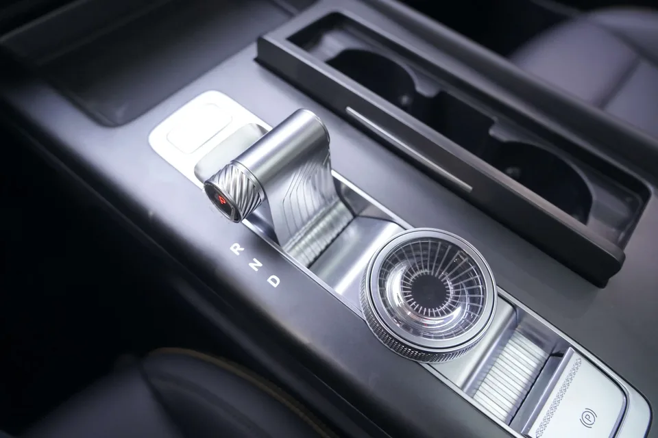 BAIC Beijing Off-road BJ30 1.5T DHT Magic Core Electric Drive Standard Edition 2025 — миниатюра 3