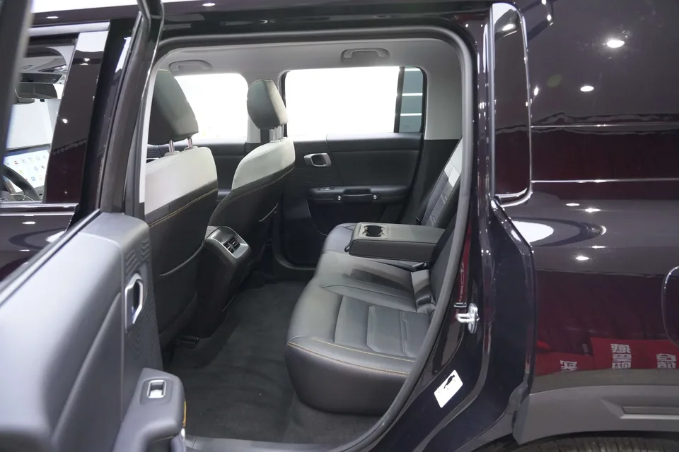 BAIC Beijing Off-road BJ30 1.5T DHT Magic Core Electric Drive Standard Edition 2025 — миниатюра 4