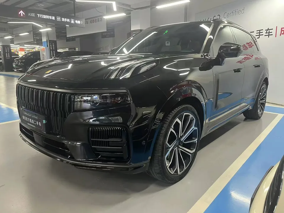 Lynk & Co 09 Lynk & Co 09 2021 2.0T Halo 6-seater 2022 — photo 1, buy with delivery to Moscow