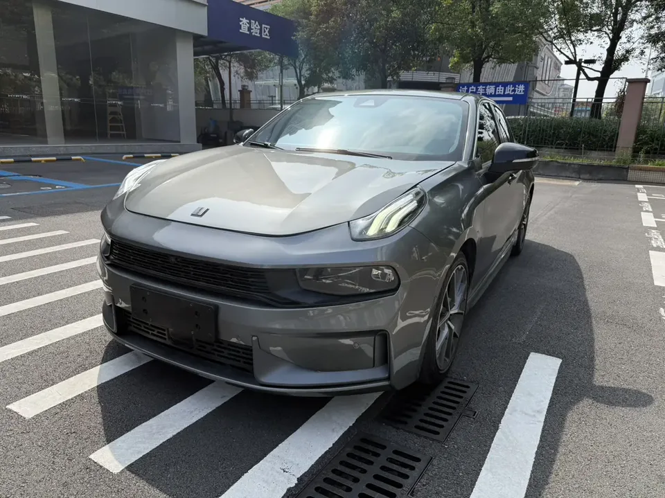 Lynk & Co 03 2022