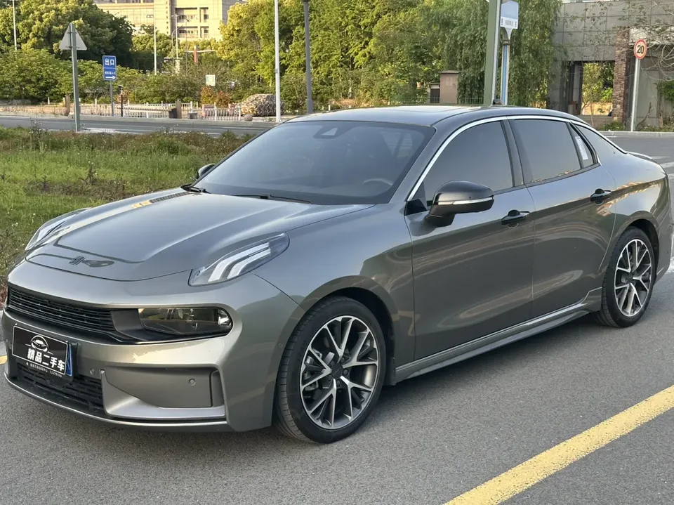 Lynk & Co 03 2022